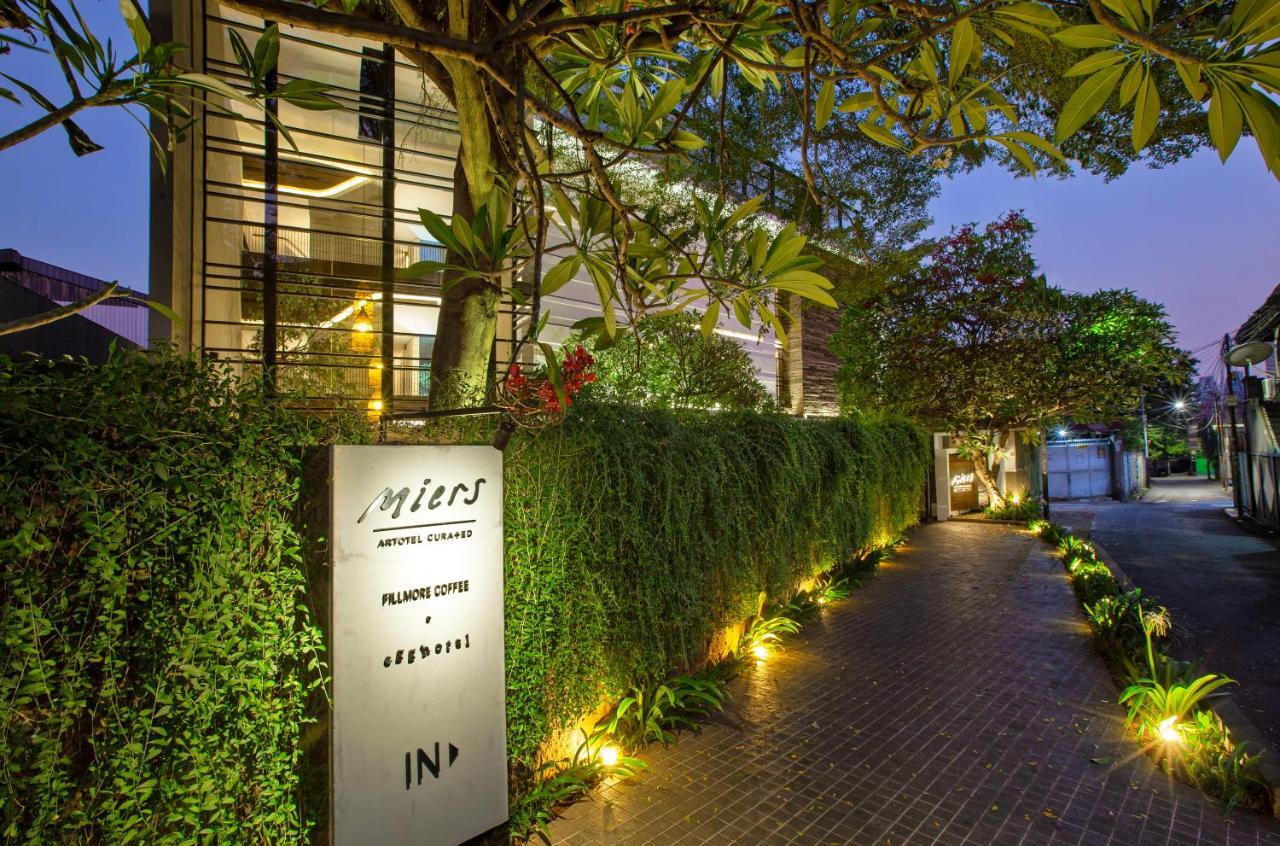 Miers Kuningan, Artotel Curated Jakarta Exterior foto